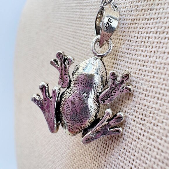 VTG Solid Sterling Silver 925 Textured Frog Pendant Necklace Size 18" Length - Picture 5 of 13